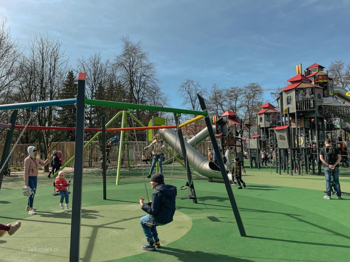 Juna - Nowoczesny Apartament W Centrum Z Widokiem Na Park 프루츠코프 외부 사진